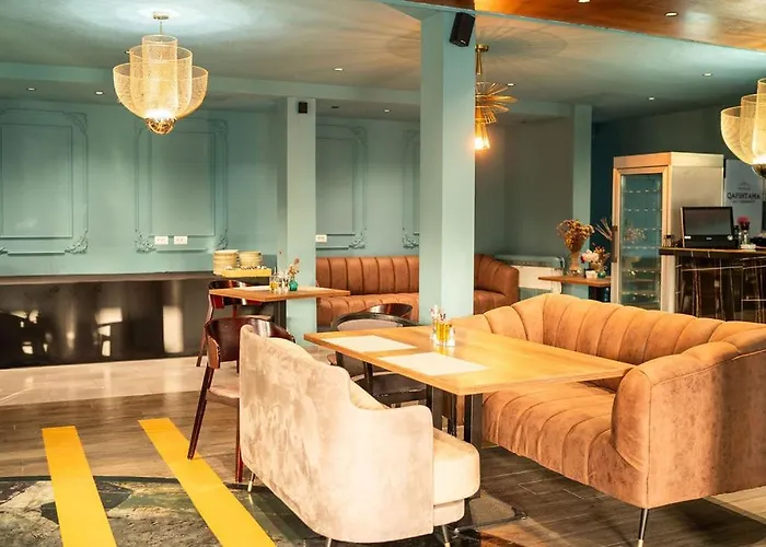 Garden Palace Resort *