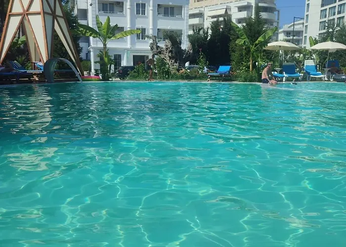 Garden Palace Golem (Tirana)