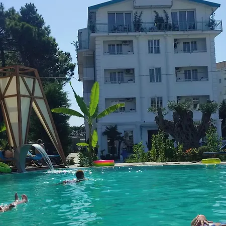 Курортный комплекс Garden Palace *