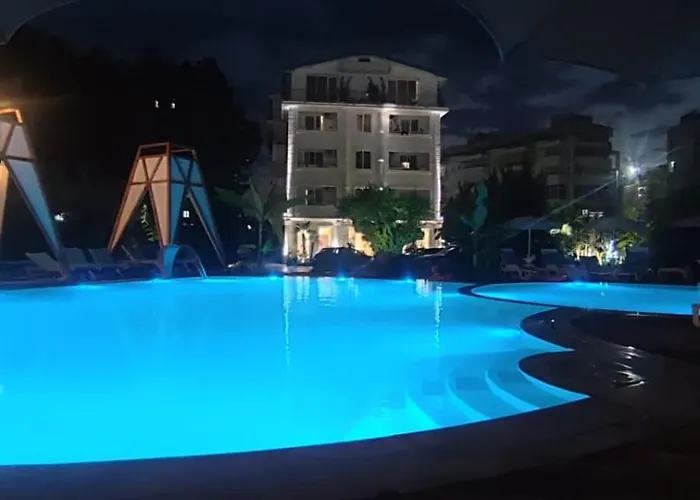 Θέρετρο Garden Palace Golem (Tirana)